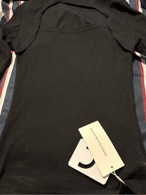Women’s Black Dress – Undetermined Brand